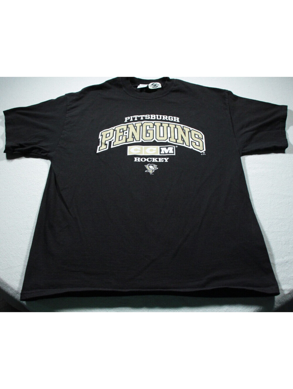 Vintage 00s Pittsburgh Penguins CCM T-Shirt NHL Center Ice Hockey XL